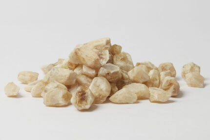 This stones improves positive thiking, boosts self confidence while also improving ciculation digestion and energy levels.